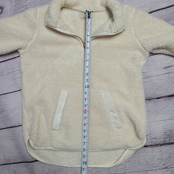Adrienne Vittadini cozy warm pullover fleece. Medium. R - Picture 6 of 7